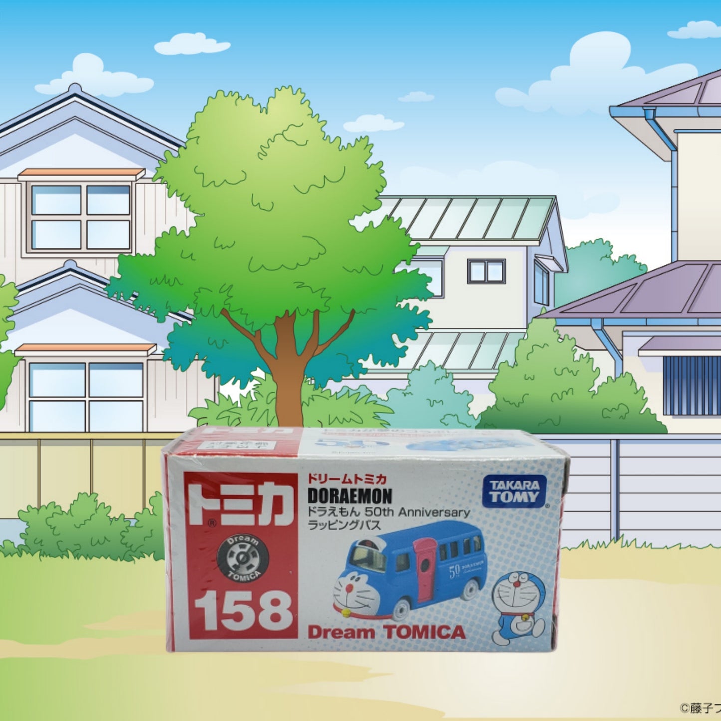 Tomica Dream No.158 Doraemon 50th Anniversary Wrapping Bus